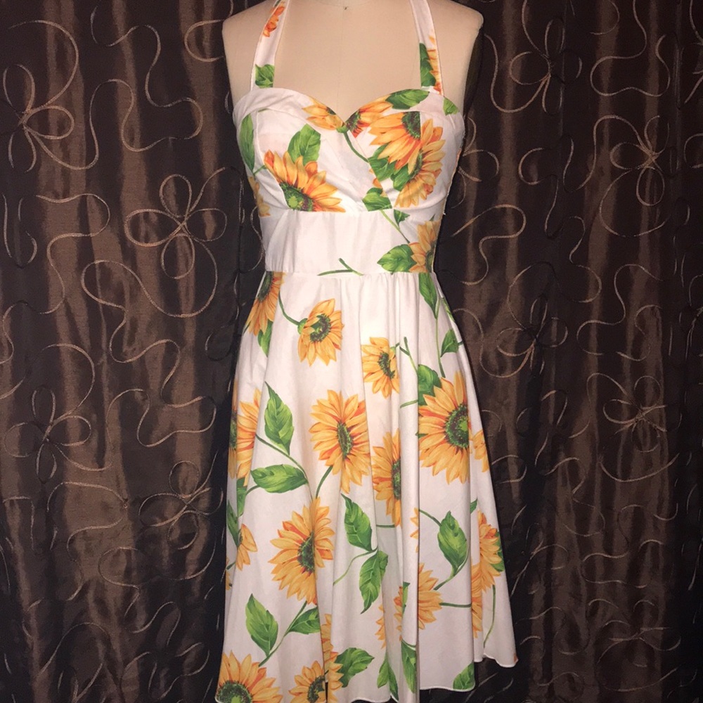 Sunflower 50s dress